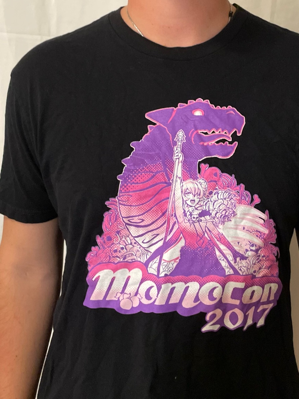 MomoCon 2017 Black T-shirt Men’s size Large